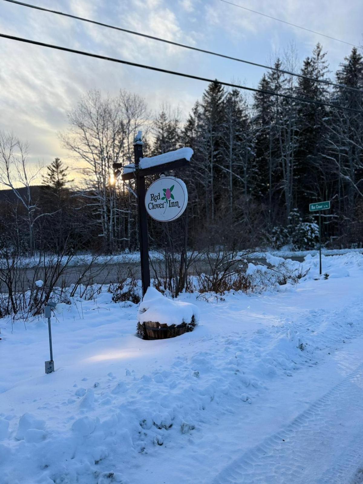 Red Clover Inn Mendon Екстериор снимка