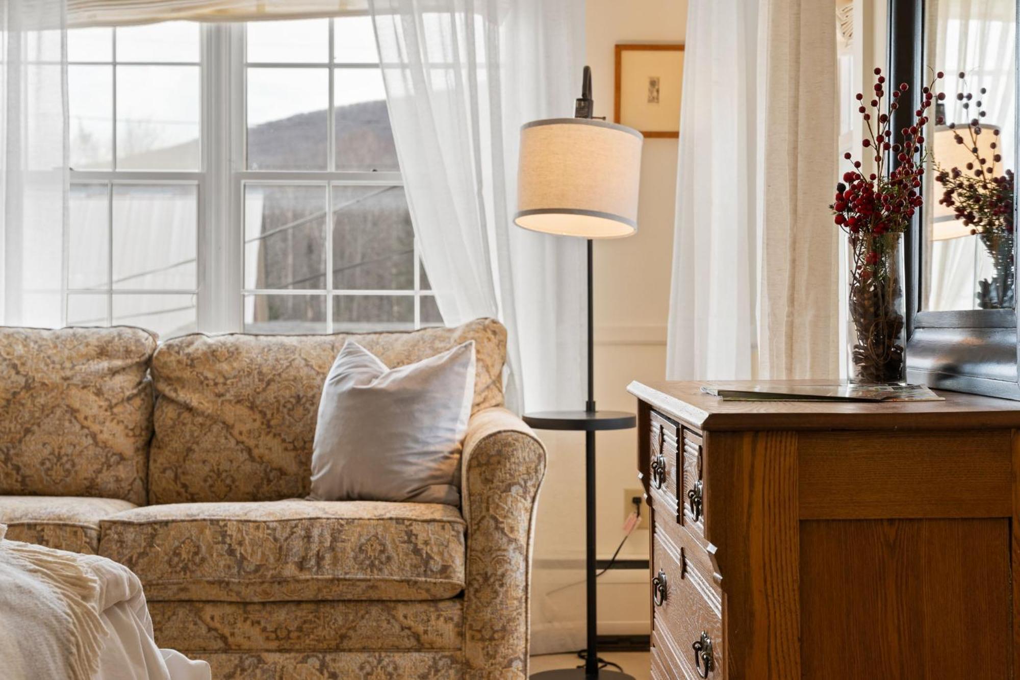 Red Clover Inn Mendon Екстериор снимка